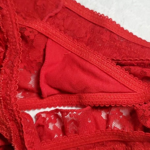 Aerie Flutter Lace Lengerie Thongs- XS - Picture 8 of 10